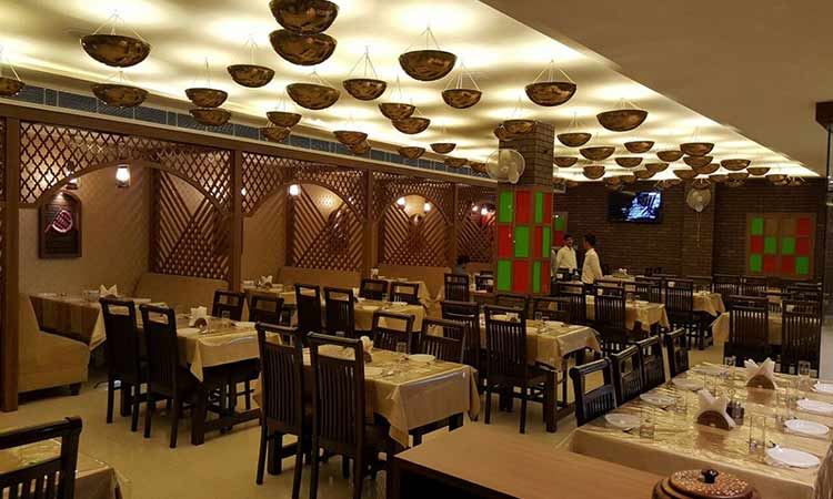 Best Veg/Non-Veg Restaurant in Amritsar Famous_Restaurants_in_Amritsar